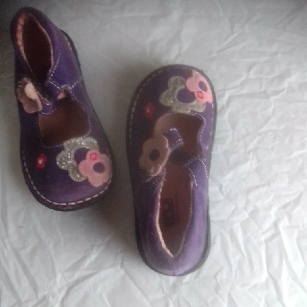 L.A UNDERGROUN Purple Kids Shoes with Floral Design